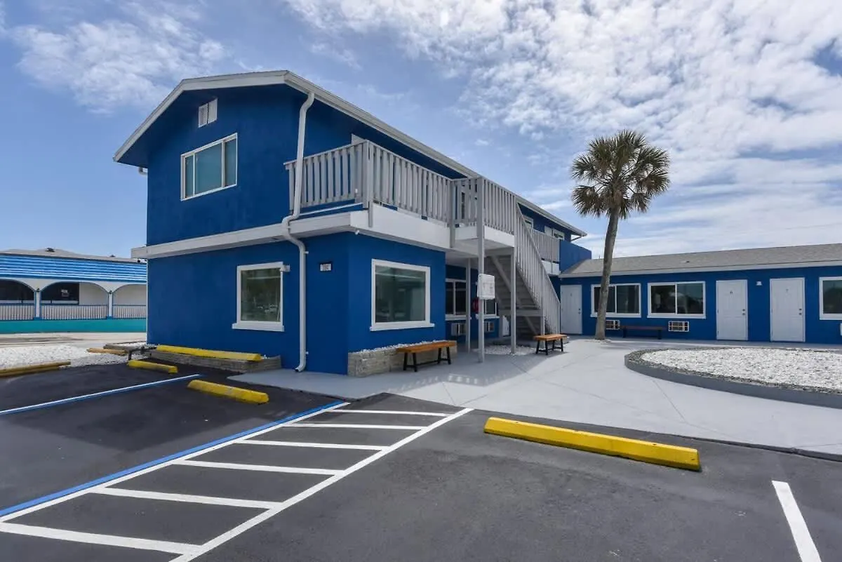 Breathtaking King Suite #9 Steps To Daytona Beach